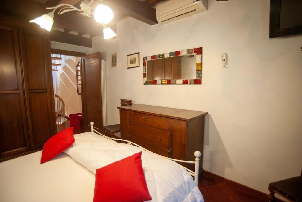 纳尔尼Casa Dell'Oliveto "Parcheggio Gratuito"公寓 外观 照片