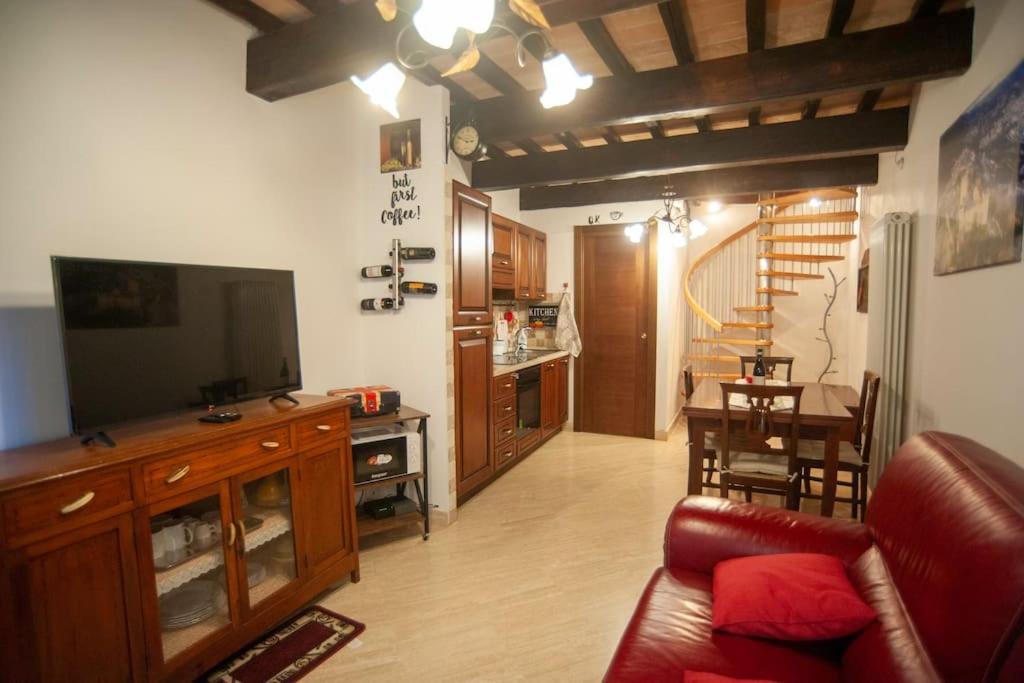 纳尔尼Casa Dell'Oliveto "Parcheggio Gratuito"公寓 外观 照片