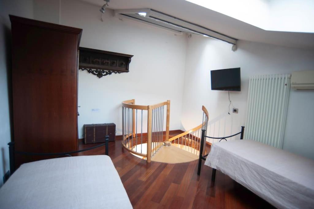 纳尔尼Casa Dell'Oliveto "Parcheggio Gratuito"公寓 外观 照片