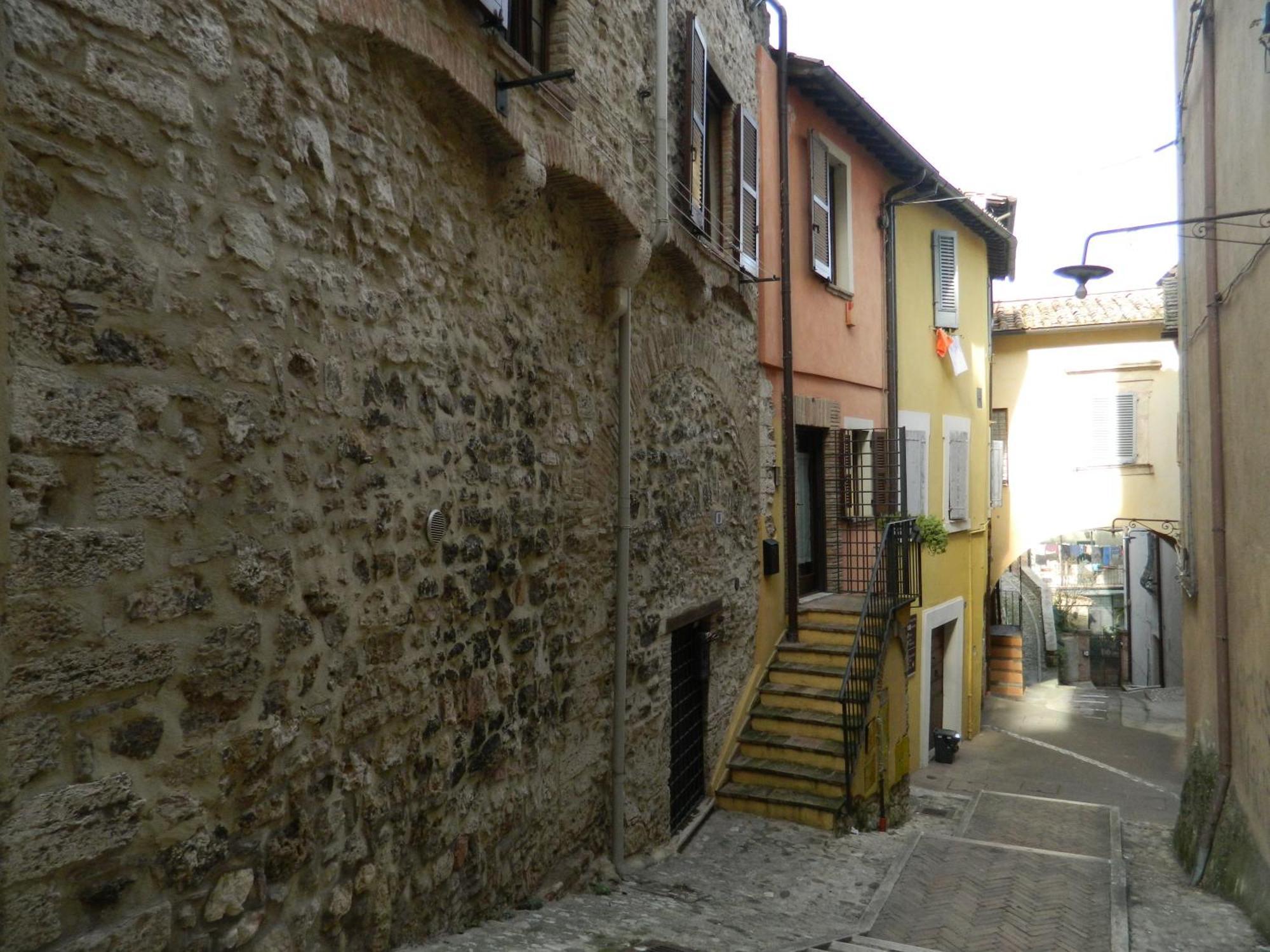 纳尔尼Casa Dell'Oliveto "Parcheggio Gratuito"公寓 外观 照片