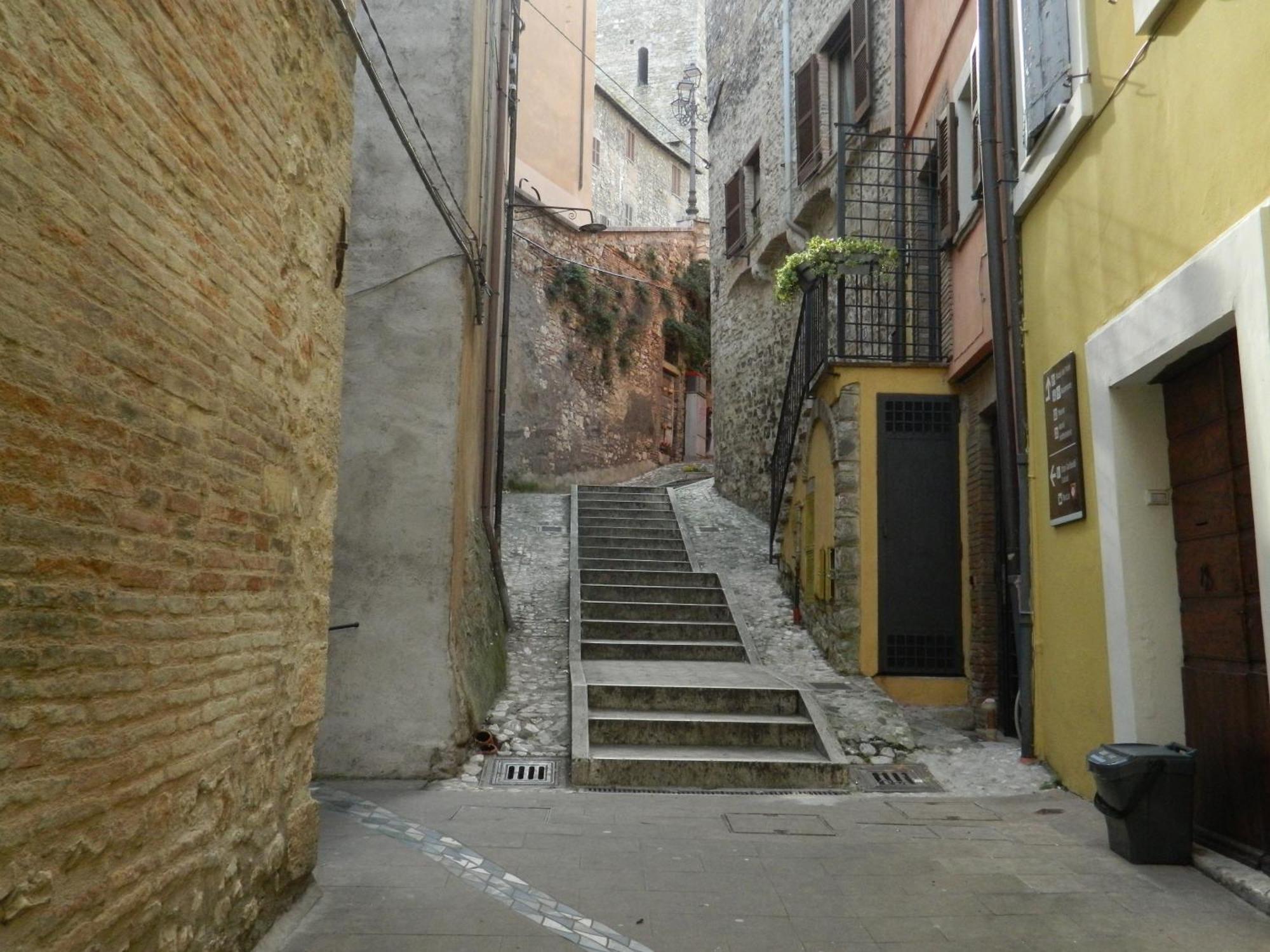 纳尔尼Casa Dell'Oliveto "Parcheggio Gratuito"公寓 外观 照片